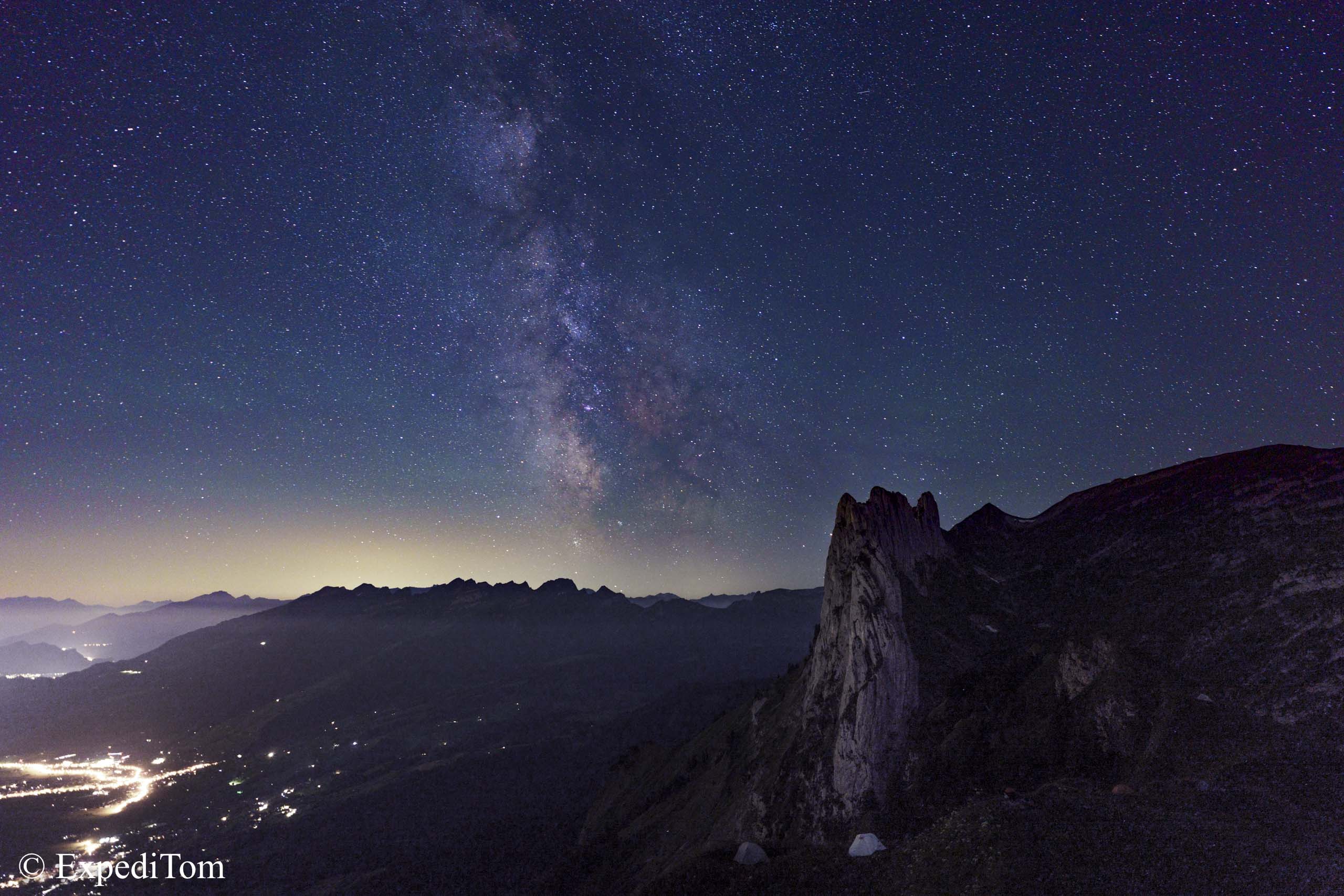 Milky way next to the stunning Saxer Lücke (20mm, 15s f/2.0 iso100 +4)  Milky way next to the stunning Saxer Lücke (20mm, 15s f/2.0 iso100 editet exposure +4)