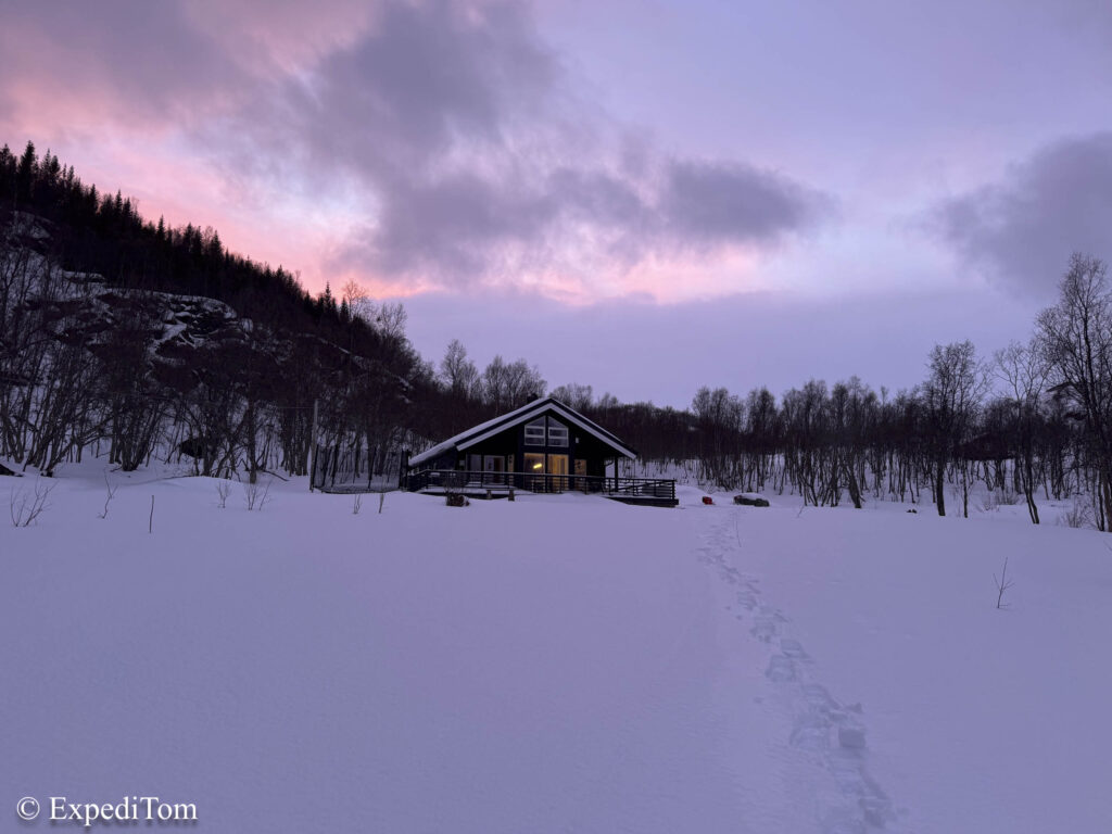 Remote cabin in northern Norway looking for arctic wildlife
